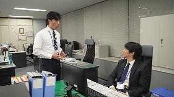 職場で早退や休暇を申請してみよう
